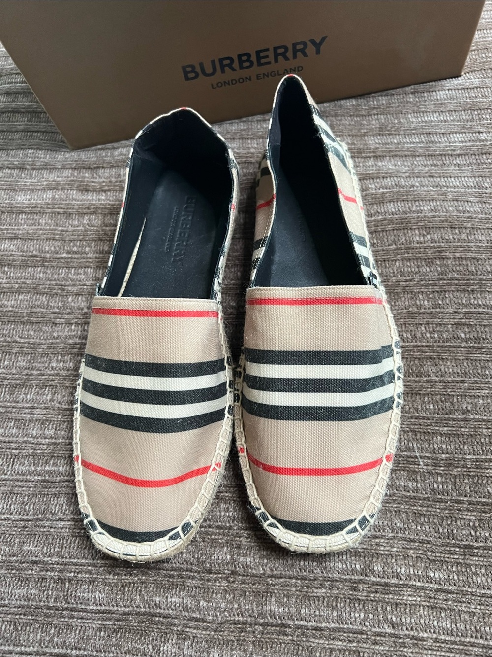 Burberry Men's Beige Check Slip-On Espadrilles with Black & Red Stripes